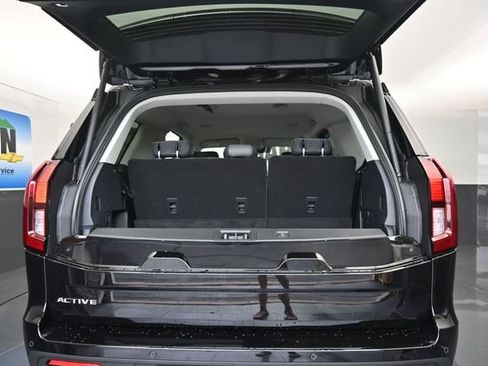 New 2026 Ford Expedition Active RWD image 8