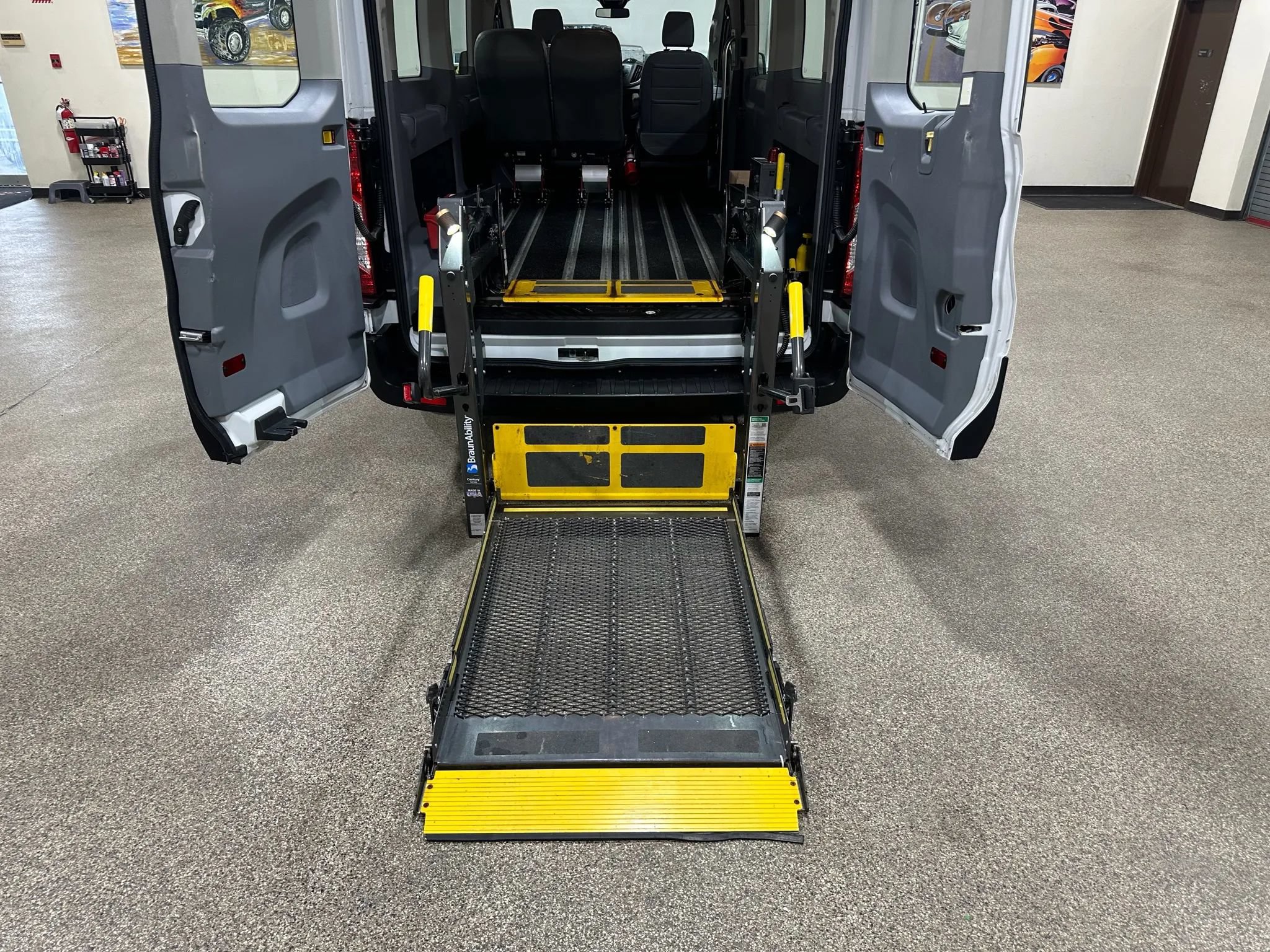 Used 2019 Ford Transit 350 XL RWD image 43
