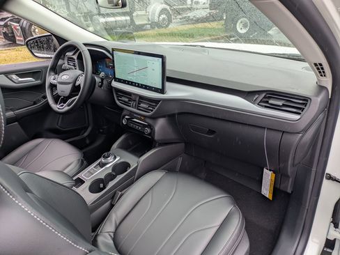 New 2026 Ford Escape Platinum w/ Premium Technology Package image 37