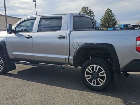 Used 2017 Toyota Tundra SR5 w/ SR5 Upgrade Package RWD image 6