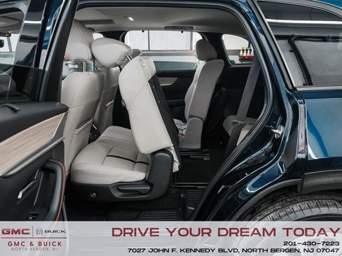 Used 2024 MAZDA CX-90 Plug-In Hybrid w/ Preferred image 32