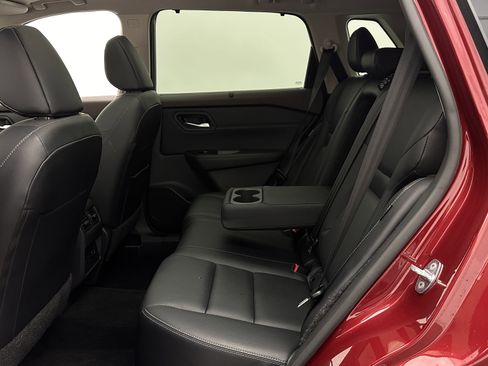 Used 2023 Nissan Rogue SL w/ SL Premium Package image 28