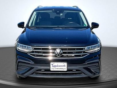 Used 2024 Volkswagen Tiguan SE