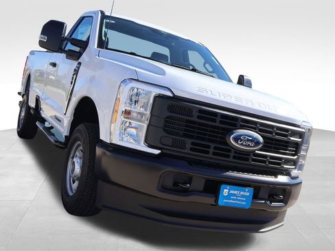 New 2026 Ford F250 XL w/ F-250 >10K GVWR Package AWD/4WD image 6