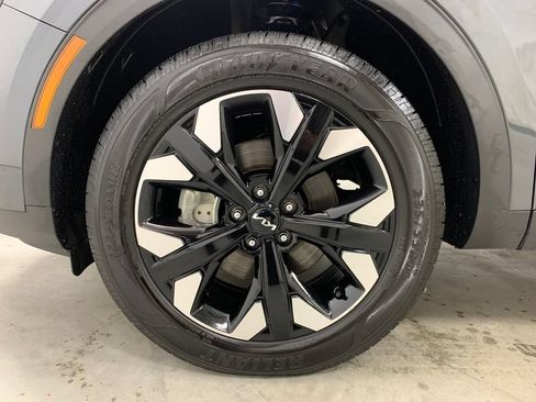 Used 2023 Kia Sportage X-Line w/ X-Line Premium Package AWD/4WD image 2