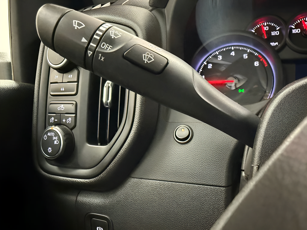 Used 2023 Chevrolet Silverado 2500 Custom w/ Infotainment Package AWD/4WD image 19