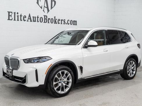 Used 2026 BMW X5 xDrive40i w/ Premium Package AWD/4WD image 54