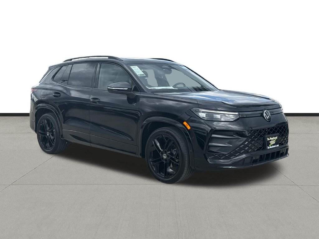 New 2026 Volkswagen Tiguan SE R-Line FWD image 3