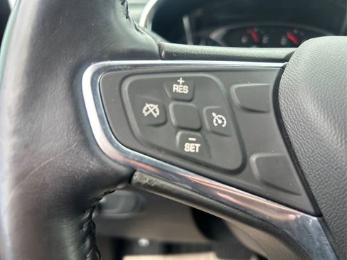 Used 2019 Chevrolet Equinox LT image 29