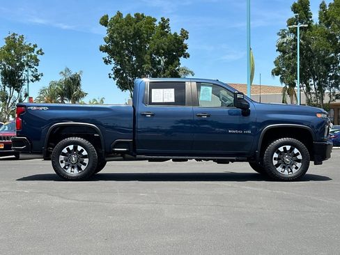 Used 2021 Chevrolet Silverado 2500 Custom w/ Custom Value Package AWD/4WD image 6