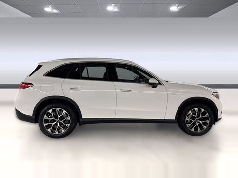 Certified 2025 Mercedes-Benz GLC 350e 4MATIC image 8