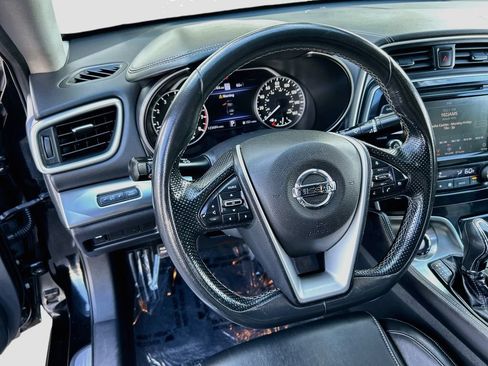 Used 2020 Nissan Maxima 3.5 SV w/ Floor Mat Group FWD image 11