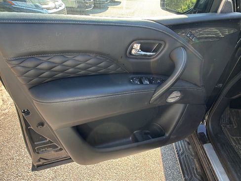 Used 2024 INFINITI QX80 Sensory AWD/4WD image 14