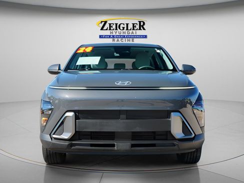 Certified 2024 Hyundai Kona SE AWD/4WD image 2