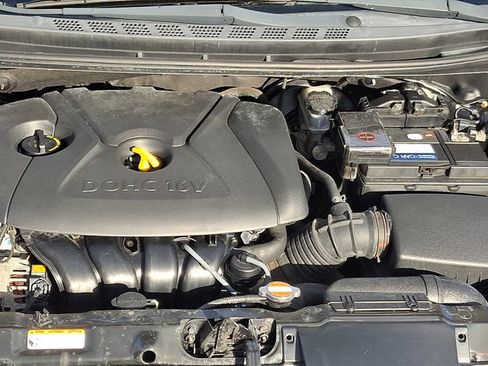 Used 2011 Hyundai Elantra GLS w/ Preferred Equipment Pkg 3 image 29