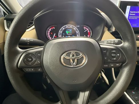 Used 2023 Toyota RAV4 LE FWD image 18