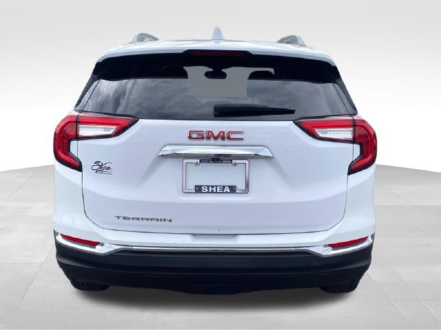 Certified 2024 GMC Terrain SLT FWD image 3