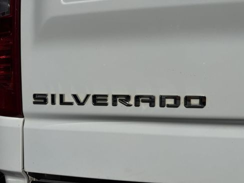 Used 2021 Chevrolet Silverado 1500 LT AWD/4WD image 11