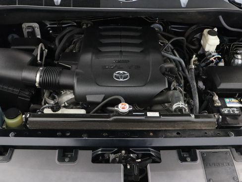 Used 2018 Toyota Tundra SR5 w/ SR5 Upgrade Package image 37