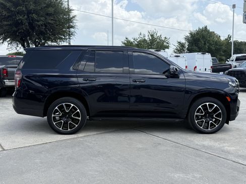 Used 2022 Chevrolet Tahoe RST w/ Luxury Package RWD image 3