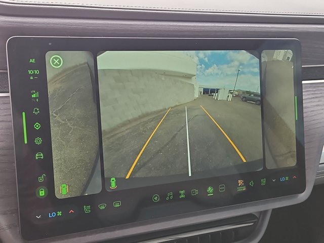 Used 2023 Rivian R1S Adventure Quad AWD/4WD image 18