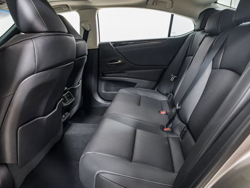 Used 2021 Lexus ES 250 w/ Premium Package image 23