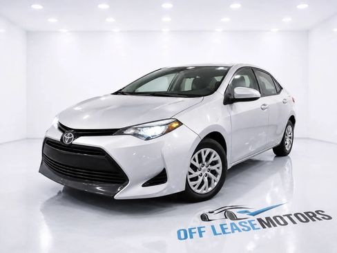 Used 2018 Toyota Corolla LE FWD image 1