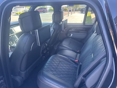 Used 2022 Land Rover Range Rover SV Autobiography Dynamic image 10