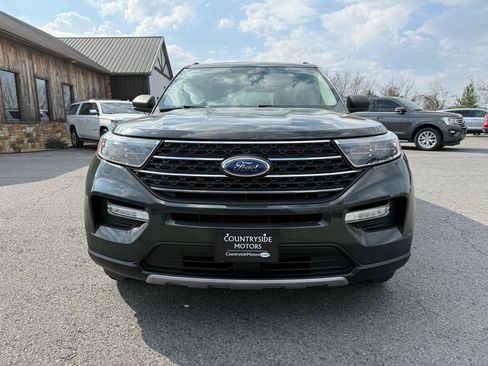 Used 2023 Ford Explorer XLT w/ Equipment Group 202A image 9