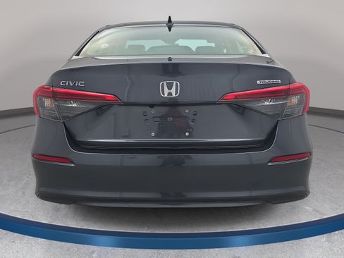 Certified 2024 Honda Civic Touring image 6