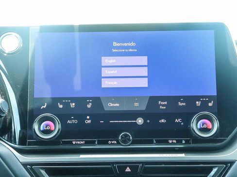 Used 2025 Lexus TX 500h AWD w/ Technology Package image 16