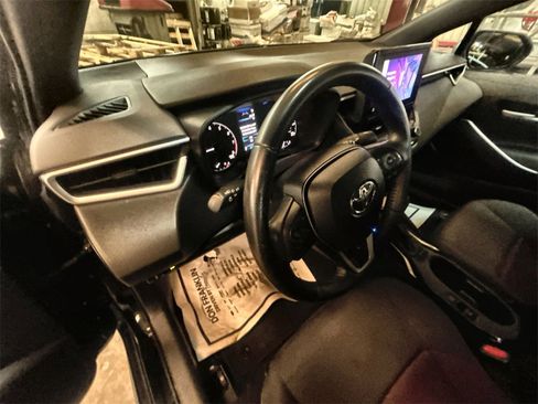 Used 2024 Toyota Corolla SE image 11