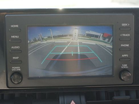 Used 2019 Toyota RAV4 XLE image 7