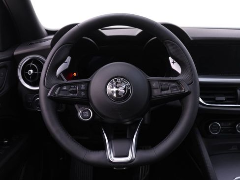 New 2026 Alfa Romeo Stelvio Sprint image 14