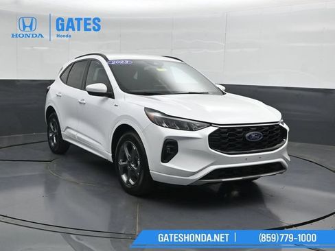 Used 2023 Ford Escape ST-Line Select AWD/4WD image 4