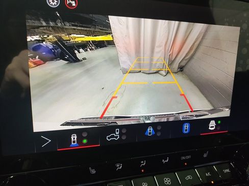 New 2026 GMC Canyon Elevation w/ Convenience Package image 30