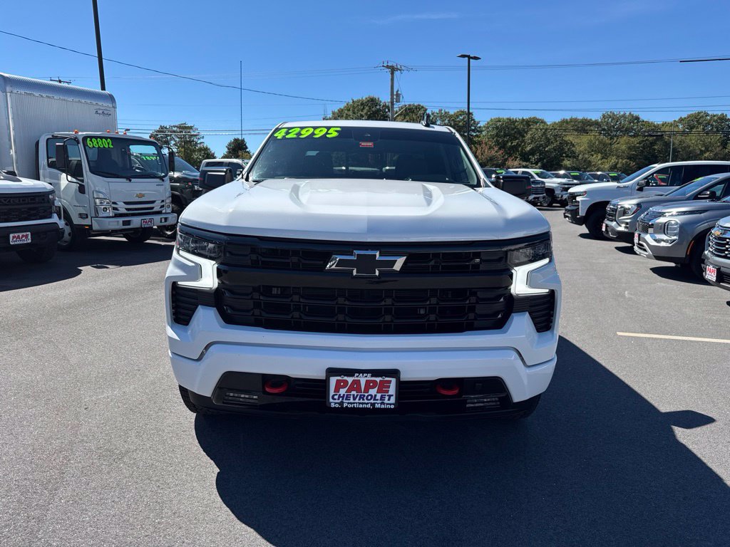 Used 2024 Chevrolet Silverado 1500 RST w/ Redline Edition AWD/4WD image 11
