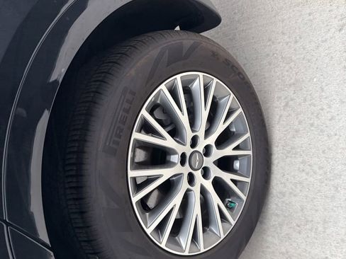 Certified 2025 Genesis GV80 2.5T Standard image 8