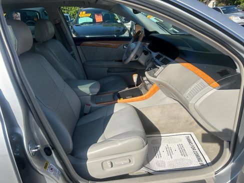Used 2006 Toyota Avalon Limited FWD image 22