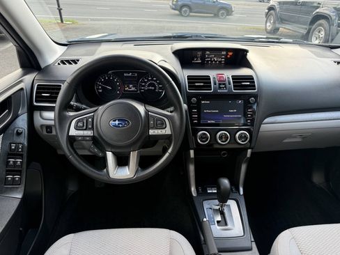 Used 2017 Subaru Forester 2.5i Premium AWD/4WD image 17
