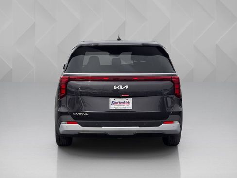 New 2026 Kia Carnival FWD image 6
