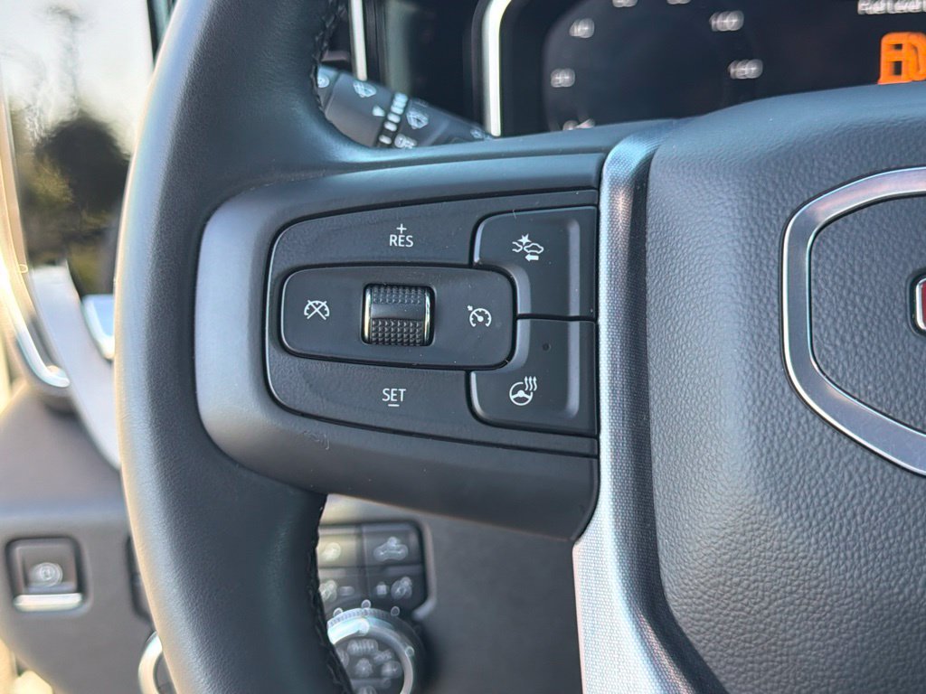 Used 2025 GMC Sierra 1500 SLT AWD/4WD image 26