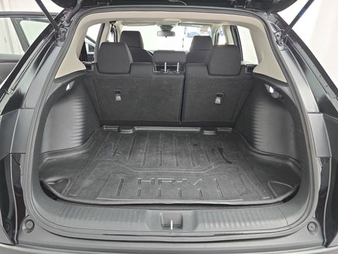 Used 2023 Honda HR-V LX image 12