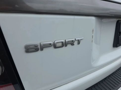 Used 2012 Land Rover Range Rover Sport HSE AWD/4WD image 11