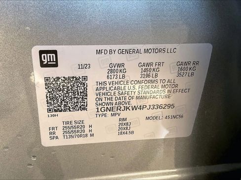 Used 2023 Chevrolet Traverse RS image 34