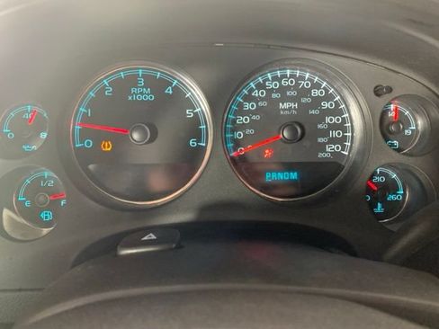Used 2009 Chevrolet Suburban LT AWD/4WD image 24