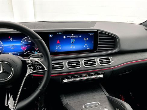 Used 2026 Mercedes-Benz GLE 450 4MATIC image 5