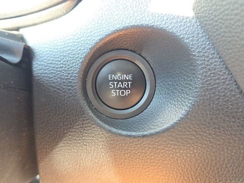 Used 2024 Toyota Corolla Cross LE FWD image 22