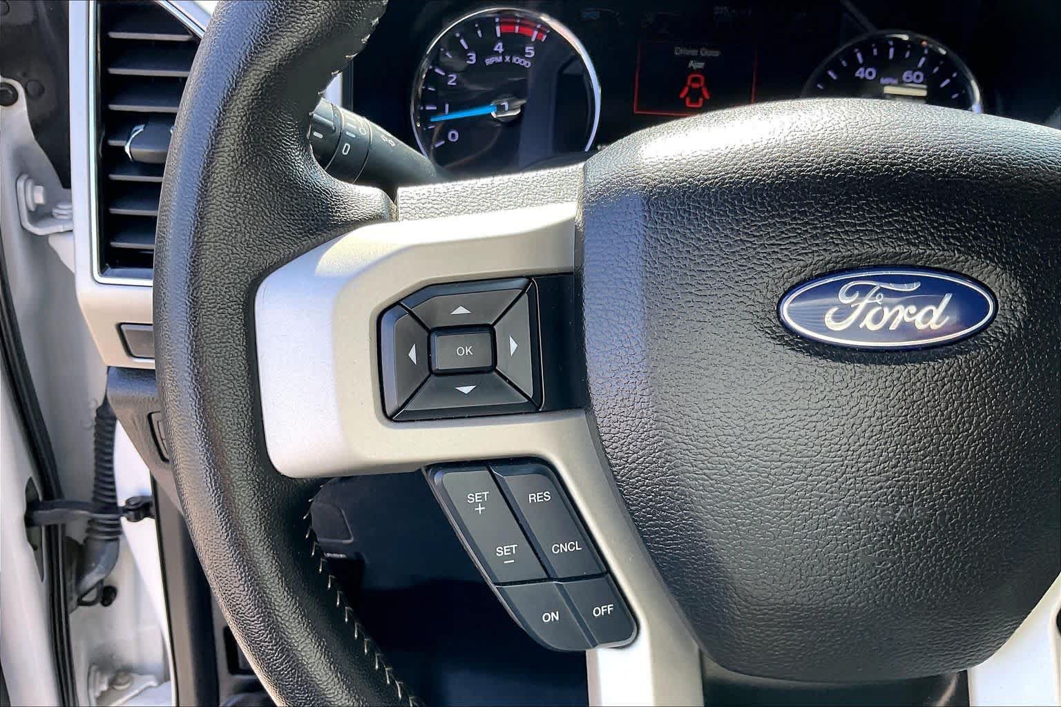 Used 2018 Ford F250 Lariat w/ Tow Technology Bundle AWD/4WD image 22