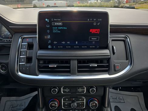 Used 2023 Chevrolet Suburban Premier image 25